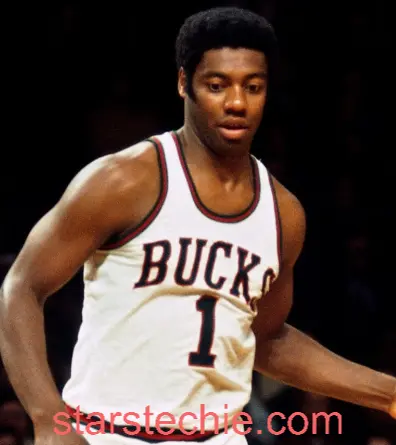 Oscar Robertson (The Big O) Age , Height , Career , Net Worth , Family